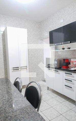 Casa à venda com 100m², 2 quartos e sem vagacozinha