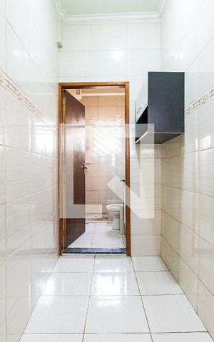 Casa à venda com 100m², 2 quartos e sem vaga Casa à venda com 100m², 2 quartos e sem vagaLavanderia