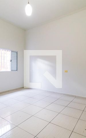 Casa à venda com 100m², 2 quartos e sem vaga Casa à venda com 100m², 2 quartos e sem vagaSuíte