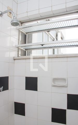 Apartamento à venda com 65m², 2 quartos e 1 vagaBanheiro de Serviço