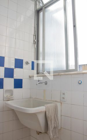 Apartamento à venda com 65m², 2 quartos e 1 vagaÁrea de Serviço