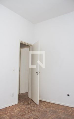 Apartamento à venda com 65m², 2 quartos e 1 vagaQuarto 2
