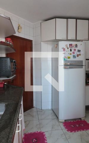Apartamento à venda com 80m², 3 quartos e 2 vagasCozinha