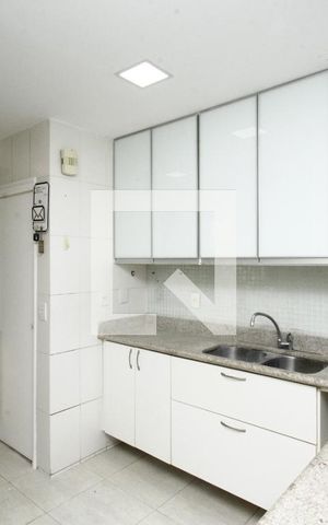 Apartamento à venda com 150m², 2 quartos e 1 vagaCozinha