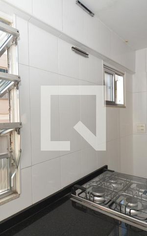 Apartamento à venda com 45m², 2 quartos e 1 vagaCozinha e Área de Serviço