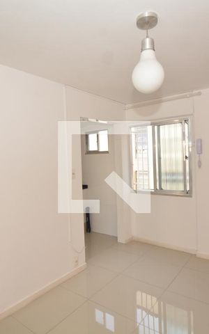 Apartamento à venda com 45m², 2 quartos e 1 vagaSala