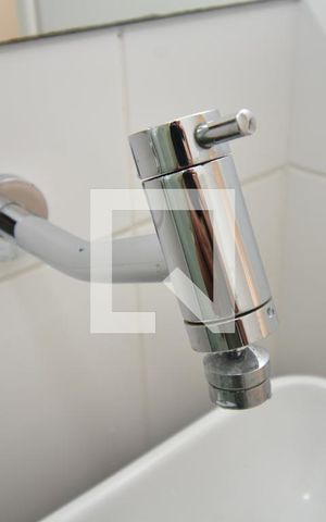 Apartamento à venda com 45m², 2 quartos e 1 vagaBanheiro - Torneira