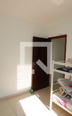 Casa à venda com 200m², 3 quartos e 2 vagasQuarto 3