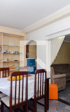 Casa para alugar com 160m², 2 quartos e 2 vagasSala