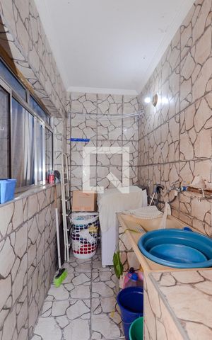 Casa para alugar com 160m², 2 quartos e 2 vagasÁrea de Serviço