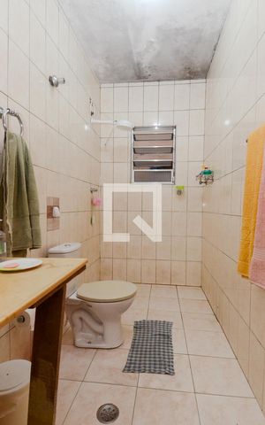 Casa para alugar com 160m², 2 quartos e 2 vagasBanheiro Social