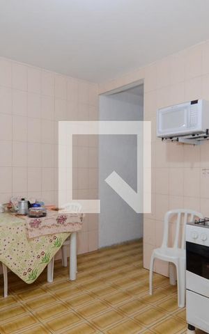 Casa para alugar com 160m², 2 quartos e 2 vagasCozinha