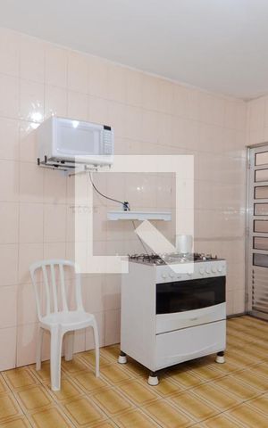 Casa para alugar com 160m², 2 quartos e 2 vagasCozinha