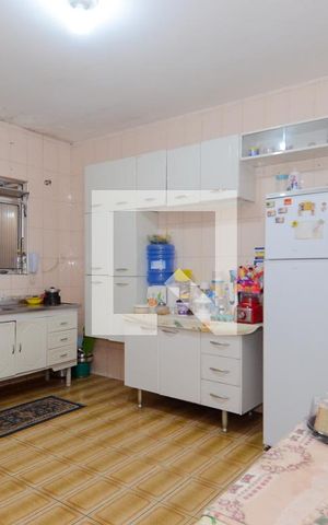 Casa para alugar com 160m², 2 quartos e 2 vagasCozinha