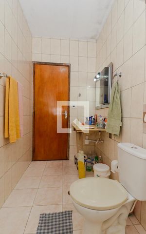Casa para alugar com 160m², 2 quartos e 2 vagasBanheiro Social