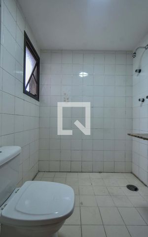 Apartamento à venda com 107m², 4 quartos e 2 vagasBanheiro Suíte 01