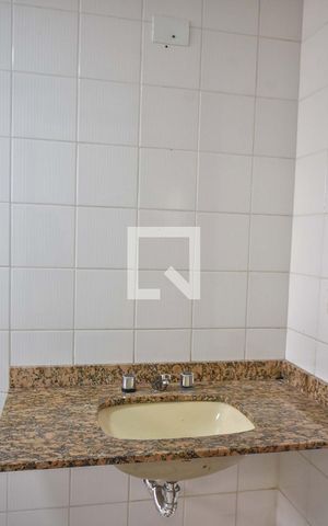 Apartamento à venda com 107m², 4 quartos e 2 vagasBanheiro Suíte 03