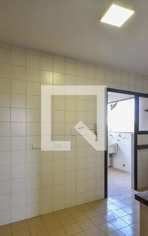 Apartamento à venda com 107m², 4 quartos e 2 vagasCozinha