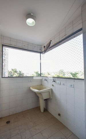Apartamento à venda com 107m², 4 quartos e 2 vagasLavanderia