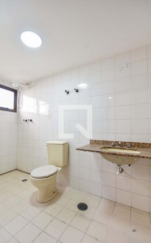Apartamento à venda com 107m², 4 quartos e 2 vagasBanheiro Suíte 03