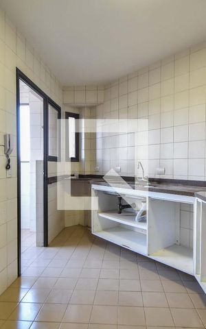 Apartamento à venda com 107m², 4 quartos e 2 vagasCozinha