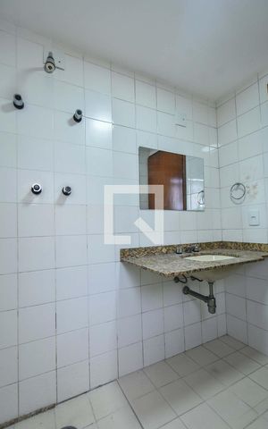Apartamento à venda com 107m², 4 quartos e 2 vagasBanheiro Suíte 01
