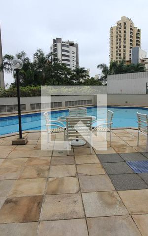 Apartamento à venda com 408m², 3 quartos e 4 vagasÁrea comum - Piscina