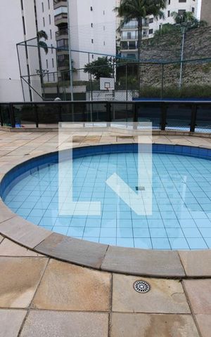 Apartamento à venda com 408m², 3 quartos e 4 vagasÁrea comum - Piscina