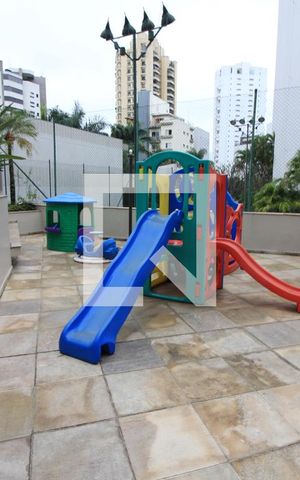 Apartamento à venda com 408m², 3 quartos e 4 vagasÁrea Comum - Playground