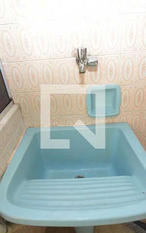 Apartamento para alugar com 80m², 2 quartos e sem vagaCozinha e Área de Serviço