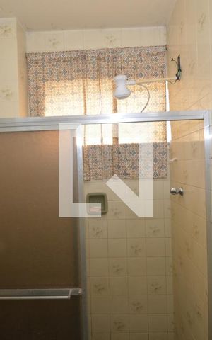 Apartamento para alugar com 80m², 2 quartos e sem vagaBanheiro