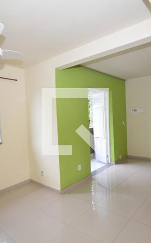 Apartamento para alugar com 80m², 2 quartos e sem vagaSala