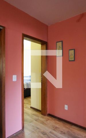Casa à venda com 222m², 5 quartos e 2 vagasHall