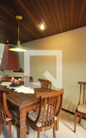 Casa à venda com 222m², 5 quartos e 2 vagasSala de Jantar