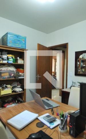 Casa à venda com 222m², 5 quartos e 2 vagasQuarto Reversivel