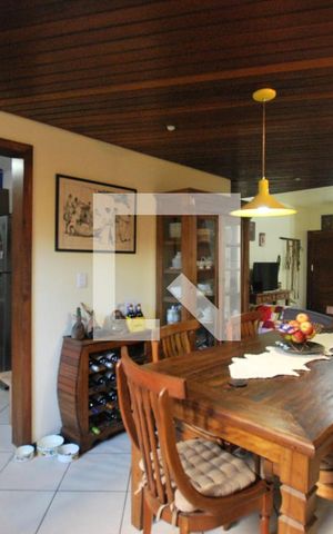 Casa à venda com 222m², 5 quartos e 2 vagasSala de Jantar