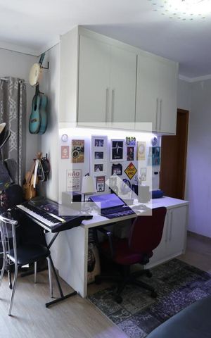 Casa de condomínio à venda com 133m², 2 quartos e 2 vagasSuíte 2