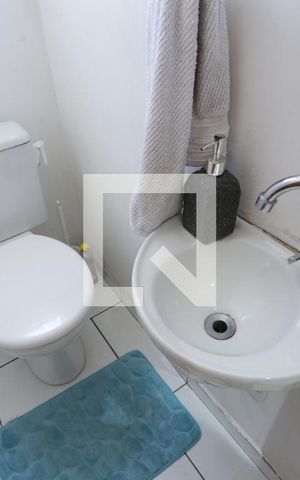 Casa de condomínio à venda com 133m², 2 quartos e 2 vagasLavabo