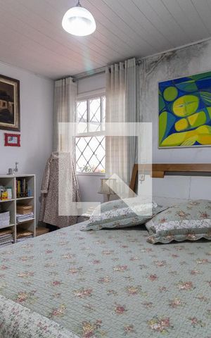 Casa à venda com 140m², 3 quartos e 3 vagas Casa à venda com 140m², 3 quartos e 3 vagasQuarto 3