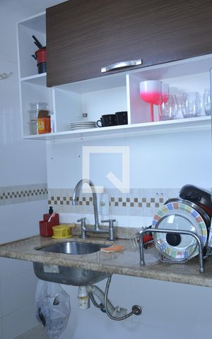 Apartamento à venda com 60m², 3 quartos e 1 vagaCozinha e Área de Serviço