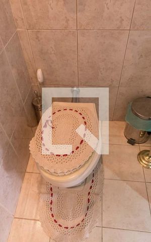 Apartamento à venda com 200m², 4 quartos e 1 vaga Apartamento à venda com 200m², 4 quartos e 1 vagaBanheiro social