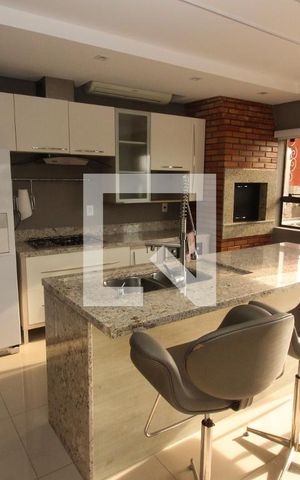 Apartamento à venda com 298m², 3 quartos e 2 vagas Apartamento à venda com 298m², 3 quartos e 2 vagasCozinha