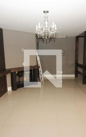 Apartamento à venda com 298m², 3 quartos e 2 vagas Apartamento à venda com 298m², 3 quartos e 2 vagasSala 2