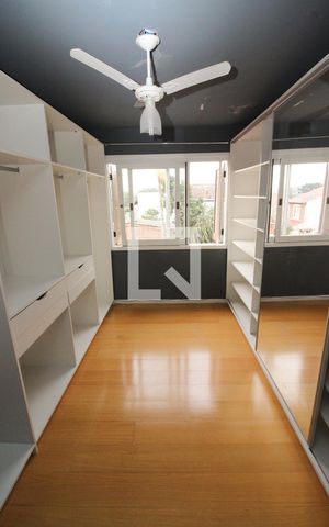 Apartamento à venda com 298m², 3 quartos e 2 vagas Apartamento à venda com 298m², 3 quartos e 2 vagasCloset da suíte