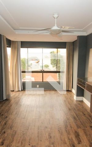 Apartamento à venda com 298m², 3 quartos e 2 vagas Apartamento à venda com 298m², 3 quartos e 2 vagasQuarto Suíte