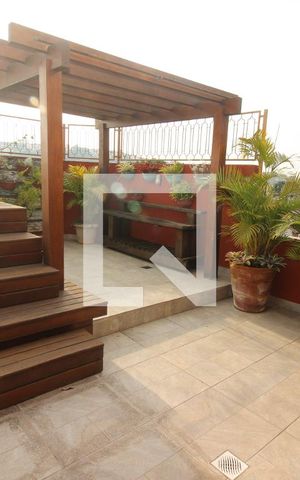 Apartamento à venda com 298m², 3 quartos e 2 vagas Apartamento à venda com 298m², 3 quartos e 2 vagasQuintal