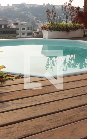 Apartamento à venda com 298m², 3 quartos e 2 vagas Apartamento à venda com 298m², 3 quartos e 2 vagasPiscina