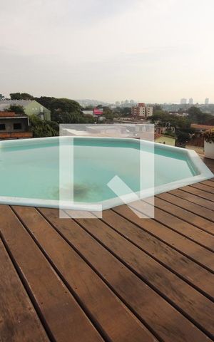 Apartamento à venda com 298m², 3 quartos e 2 vagas Apartamento à venda com 298m², 3 quartos e 2 vagasPiscina