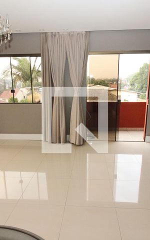 Apartamento à venda com 298m², 3 quartos e 2 vagas Apartamento à venda com 298m², 3 quartos e 2 vagasSala de Jantar