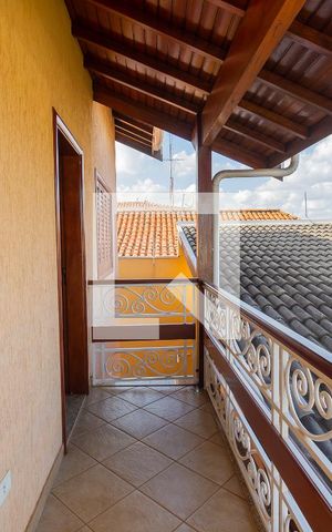 Casa à venda com 365m², 4 quartos e 10 vagas Casa à venda com 365m², 4 quartos e 10 vagasvaranda
